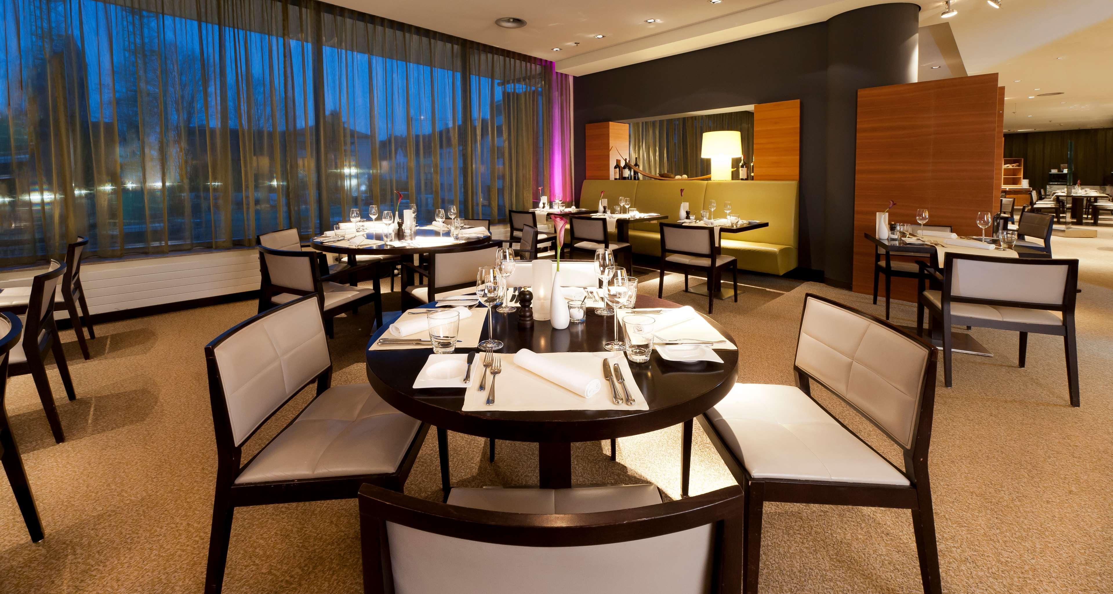 Dorint Hotel Am Heumarkt Koeln Restaurace fotografie